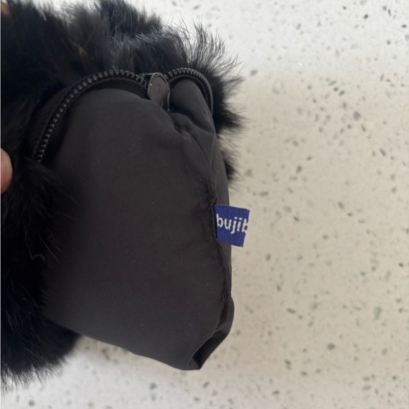 Buji Baja Fur Pouch Leather Pull with Pom - Picture 4 of 6